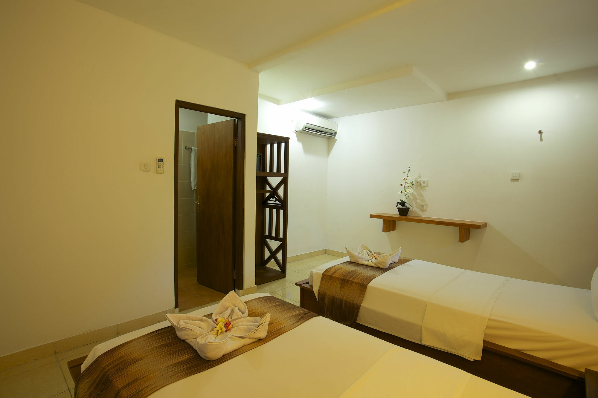 Ayu Lili Garden Hotel Kuta Kuta  Ngoại thất bức ảnh